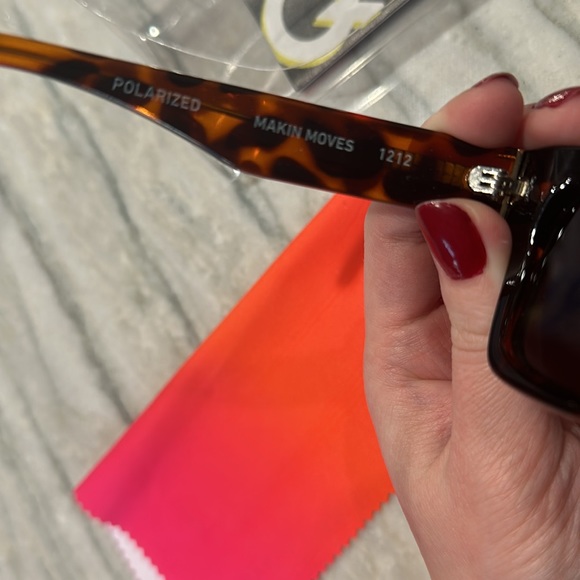 Quay makin moves polarized sunglasses - Picture 6 of 7